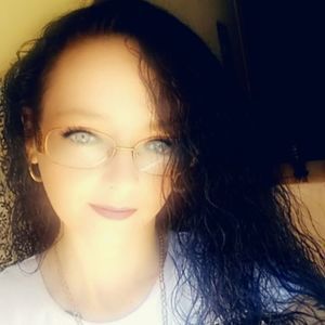 Meet your Posher, Pauline